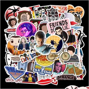 Autostickers 50 stks / set schattig Amerikaans drama cartoon Stranger Things 3 trolley koffer waterdicht verwijderbaar graffiti drop levering mobiel Dhevc