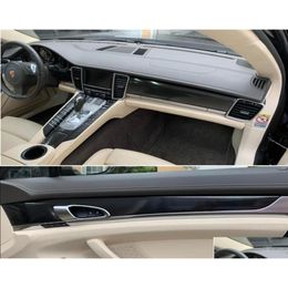 Pegatinas de coche para Porsche Panamera 2010 Panel de control central interior Manija de puerta Calcomanías de fibra de carbono Accesorio de estilo 8215938 Drop D Dhu1C