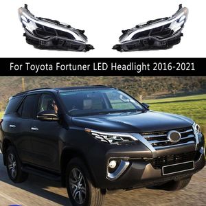 Lampe frontale de style de voiture pour Toyota Fortuner phare LED 16-21 feux de jour Streamer clignotant indicateur pièces d'auto