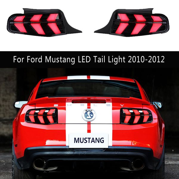 Conjunto de luces traseras de estilo de coche para Ford Mustang, luz trasera LED 10-12, luces de circulación de estacionamiento inverso de freno, piezas de automóvil, señal de giro serpentina