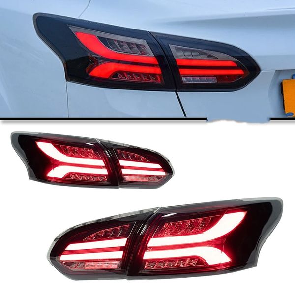 Feux arrière de style de voiture pour Ford Focus berline 2015-20 18 feux arrière LED feu de signalisation dynamique inversant le feu arrière de brouillard de course quotidienne