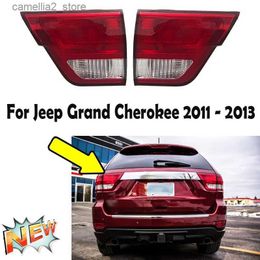 Feux arrière de voiture Accessoires de voiture Feu arrière intérieur pour Jeep Grand Cherokee 2011-2013 Feu arrière de frein arrière Lampe antibrouillard 57010274AF 57010275AF Q231017