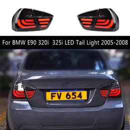 Auto-achterlichten Montage voor BMW E90 320i 325i LED TAIL LICHT 05-08 Streamer Turn Signal Brake Reverse Parkeerlooplichten Achterlamp