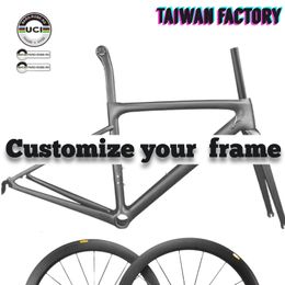 Supports de camion de voiture Privé personnalisé quadro carbono roadMTBgravel 29er cadre de vélo Taiwan bicicleta 230617