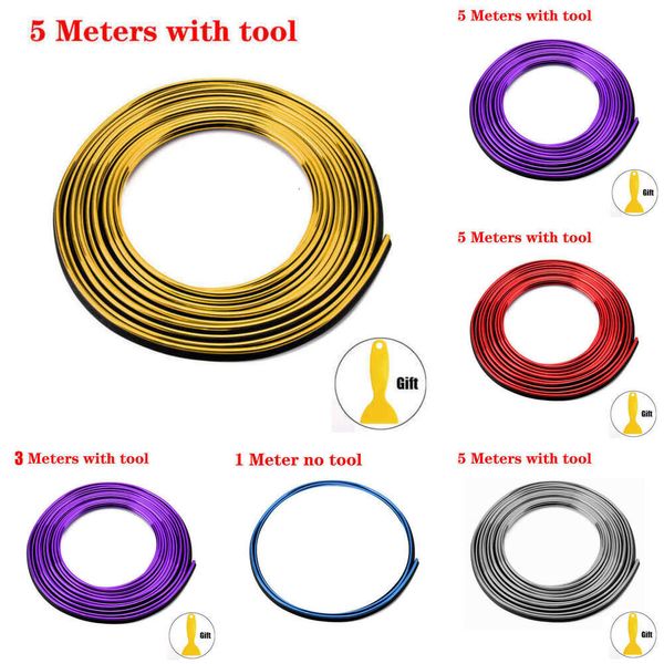 Mise à niveau de voiture Décoration de moulage de voiture universelle Bandes flexibles 5M / 3M / 1M Moulures automobiles intérieures Garniture de couverture de voiture Porte de tableau de bord Style de voiture