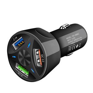 Chargeur USB de voiture Charge rapide 3.0 Charge rapide universelle dans la voiture chargeur de téléphone portable à 3 ports pour Samsung S10 iPhone 11