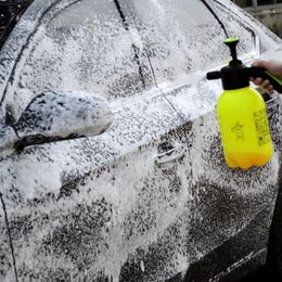 Auto wasmachine handmatige druk sneeuwschuim sproeier kanonsmondstuk handpomp 2l flessenwasraam reiniging water kan laten vallen