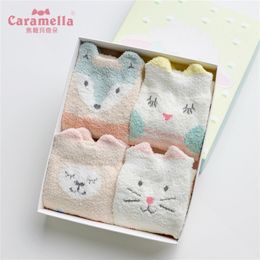 Caramella 4pairs Winter Fleece Kids Socks Leuk 3D Ear Dier Dikke Warm Sokken Baby Girl Boy Grappige Happy Socks Gift Box Set LJ201216
