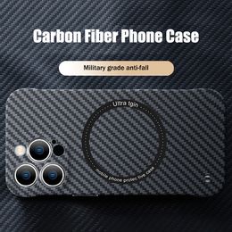 Capa de telefone de textura de fibra de carbono magnética para Magsafe Capa de carregamento sem fio para iPhone 15 14 13 12 11 Pro Max Matte Hard Capa à prova de choque