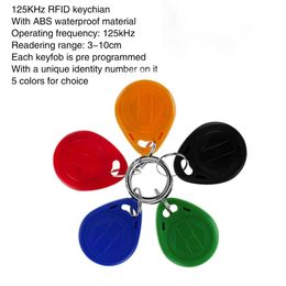 Carte Yitoo 100pcs 125KHz EM4100 Cartes RFID Key FOBS Contrôle d'accès Kelechains Proximity Id Carte Token Toke, 5 couleurs en gros