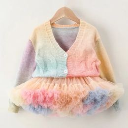 Cardigan 2pcs bebê menina define mangas compridas pullovers tutu saia roupas conjunto para crianças camisola crianças malha roupas de outono w s032 231207