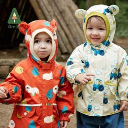 Cardigan Amila Baby Coat 2023 Automne Nouveau motif mignon ours oreille lettre chaude Design Girls and Boys Coat Childrens Clothingl240502