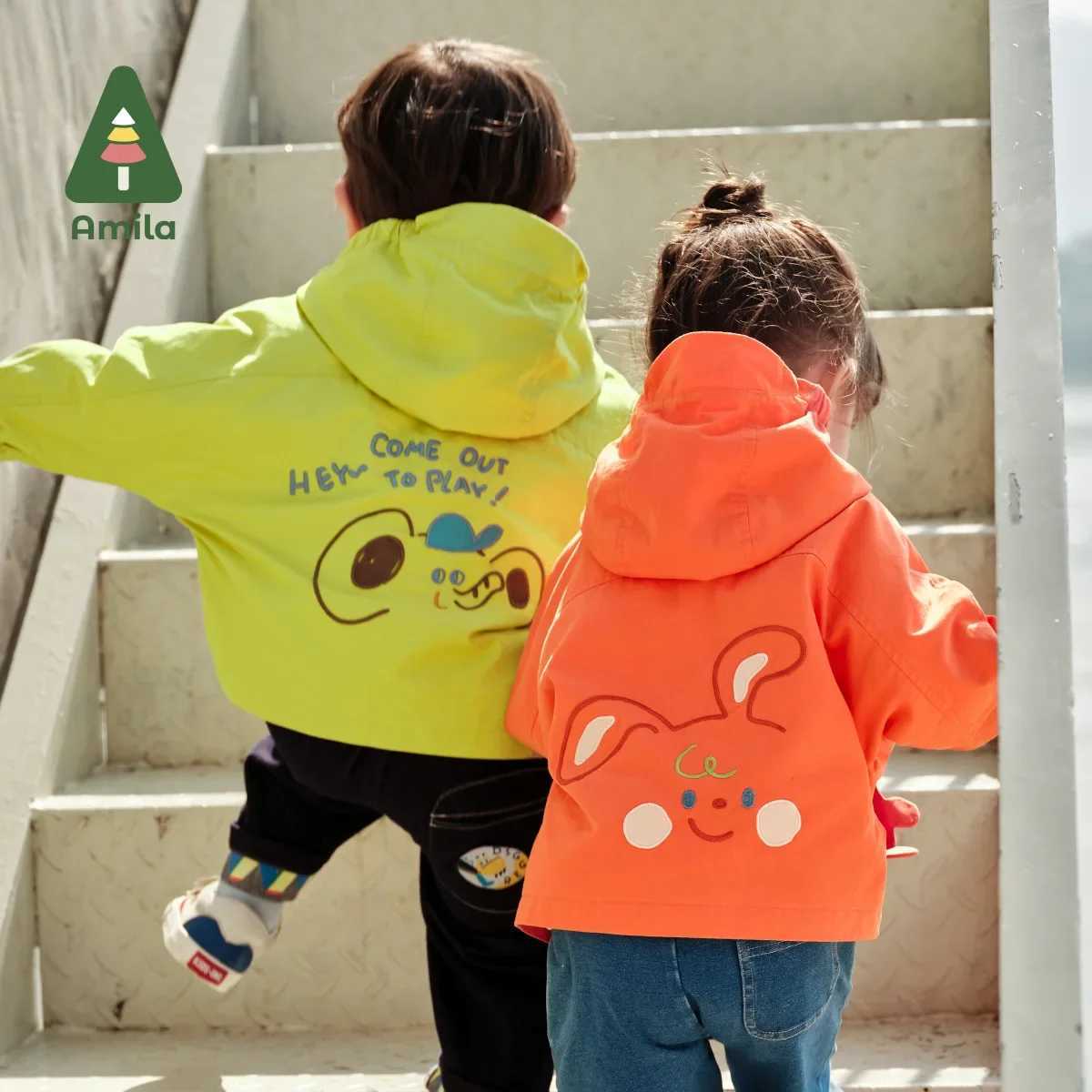 Cardigan Amila Baby Outerwear 2024 Spring New Embroidery Casual Pure Cotton Windproof Girls Boys Hooded Trench CoatL240502