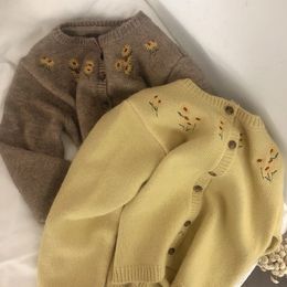 Cardigan Bébé fille pull veste automne épaissir 1-7Y coton tricoté solide Cardigan brodé fleuri à manches longues pull haut vêtements 231017