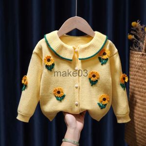 Cardigan enfant en bas âge fille pull tricoté Cardigan jaune petite marguerite appliques plus chaud manteau hauts pour filles printemps enfants vêtements rétro pull J230801