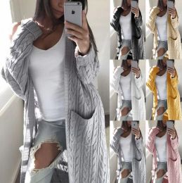 Cardigans Les femmes populaires d'automne et d'hiver portent le style de chandail d'Amazon long double poche frite torsions de pâte pull de cardigan des femmes