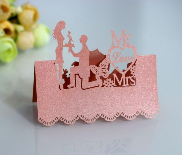 Cartes Groom Signine siège table creux de mariage mariée Perle Mme Carte Mr Carte Mr Papier Nom de mariage Selon Laser Firam6589979