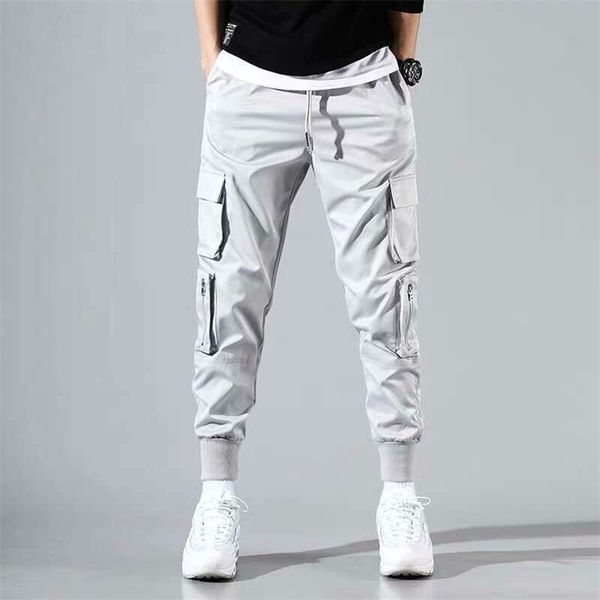 Pantalon cargo Hommes Mens Streetwear Joogers Pantalon Noir Pantalon de survêtement Mâle Hiphop Automne Poches Pantalon Salopette 211013