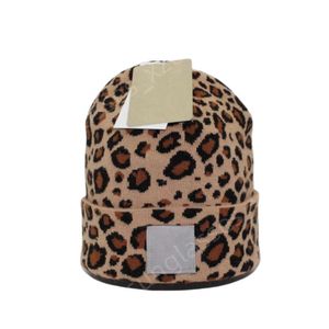 Carhart beanie Designer Top Quality Hat Leopard Hat Men Designers Chapeaux Hiver Bagons chauds Double couche pliée Femmes Woolen