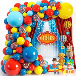 Carnaval Circus sur le thème de la fête d'anniversaire fournit des plateaux en papier tasses de tissus nappes drapeau décorations 240506