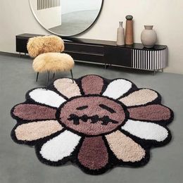 Carpet Ins Souriant Face Tufted Tufted For Bedroom Living Room Decor Soft Plux Flower Forme Tapon de chevet Tapis de bain Mat de bain Dropshipping T240422