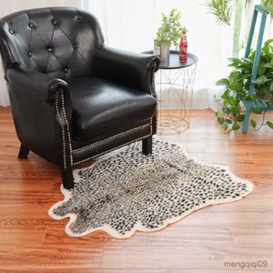 Tapis imprimé léopard en forme de chambre à coucher tapis décor à la maison lumière de luxe mode minimaliste mignon dessin animé doux chevet Polyester tapis R231024