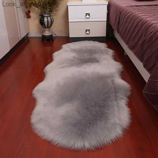 Tapis Nouveau tapis en peluche douce en peau de mouton chambre tapis Imitation laine coussin cheveux longs tapis de chevet canapé coussin tapis salon tapis de fourrure Q240123