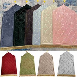 Tapis tapis de prière pour musulman Ramadan flanelle tapis culte s'agenouiller gaufrage couverture de sol antidérapant doux Portable voyage tapis de prière Z0411