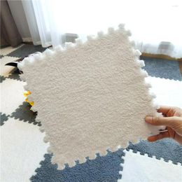 Tapijten 10 stks/Zet nuttige puzzel tapijt vierkante vloertegels Tapjes comfortabel breed gebruikt donzige gebied tapijten beschermende mat
