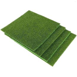 Tapis 4pcs réaliste fée herbe artificielle miniature ornement jardin mini maison artisanat pot 15 x 15 cm (vert)