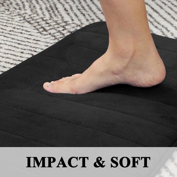 Tapis absorbant rayé long mousse de salle de bain mousse de salle de bain pure noire moquette douce antidérapante à la mode