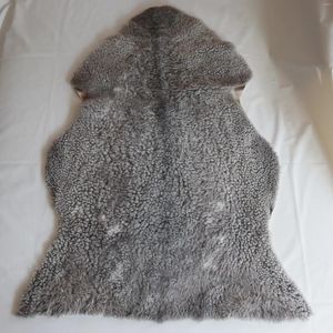 Alfombras csr06 lana rizada gris blanco alfombra de piel de oveja natural estilo americano alfombra peluda real escondites para dormitorio