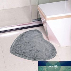 Tapis Tapis mignon Tapis Tapis Tapis de sol Tapis Polyester 30 * 40 * 0,5 cm en forme de coeur 7 couleurs Porte Absorption d'eau Salle de bain Ménage1 Prix d'usine Conception experte Qualité