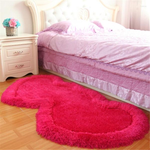 Carpets European Princess Room en forme de coeur Stretch Silk Tapis rouge Décoration de mariage Décoration de chambre à coucher pour enfants