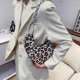 Carpets Fashion Heart Astrus Sacs pour femmes Sac à épaule Chain Sac de luxe et sacs à main Designer Leopard Print fourre-tout mignon
