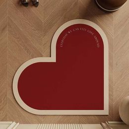 Carpets French French haut de gamme en forme de coeur en forme de sol Mat de sol en cuir irrégulier rouge Célébration de mariage sans lavage H240517