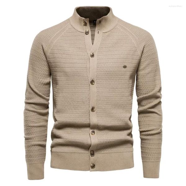 Alfombras Botón de alta calidad Suéter de cuello simulado para hombre Diseñador de moda de invierno Cardigans Hombres de punto Cardigan Ropa de algodón