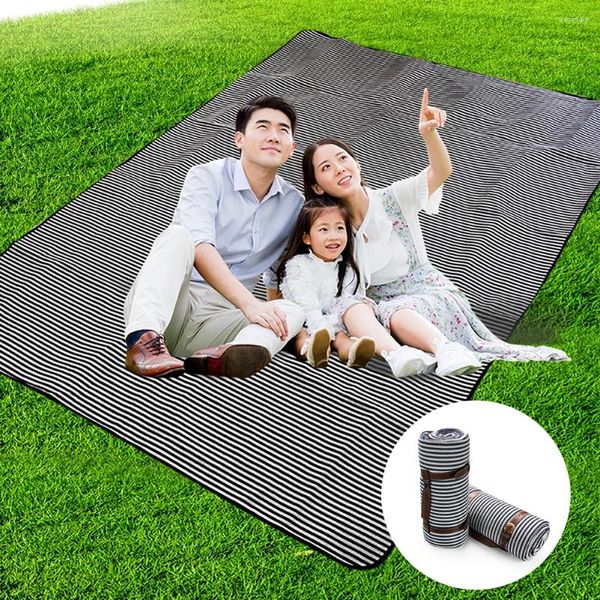 Carpets ménage moquette pelouse camping pique-nique portable épaissis épaissis imperméables en extérieur de la plage en polyester