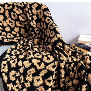 Tapis Couverture tricotéeCouverture de laineHousse de canapéRembourrage d'ameublement avec couverture en fil