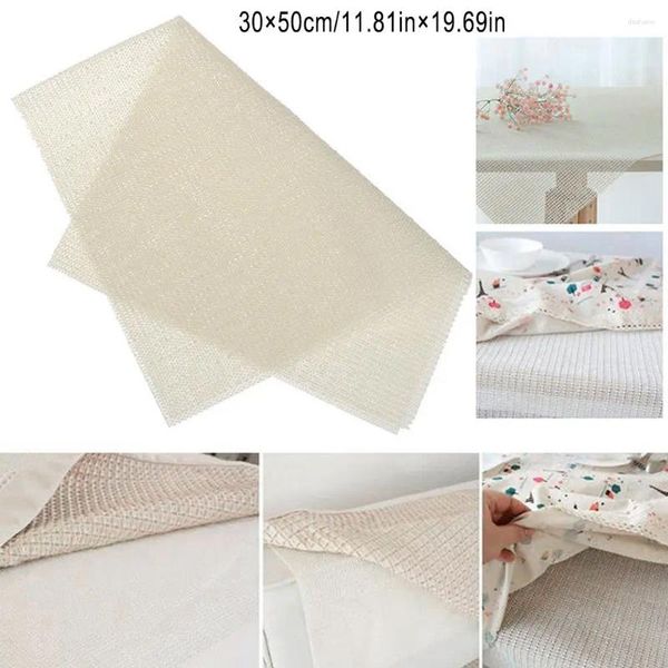 Carpets Mesh Carpet Tapis Padoard Intérieur PVC PVC Réduire Slipping Strong Gripper Undery Blanc 1PC Coussins de canapé non glissant