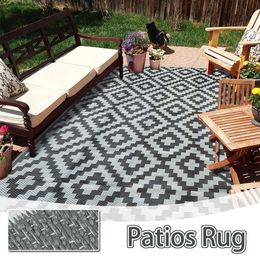 Tapijten Antisliptapijt voor buitenterras Draagbaar geweven picknickmat Gemakkelijk schoon te maken Omkeerbaar tapijt Multifunctionele vloermat Home Decor 230804