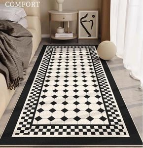 Carpets Nordic Black and White Checkerboard Simplicity Bedside Living Room Decoration Tapis à chambre à coucher Balconne de balcon