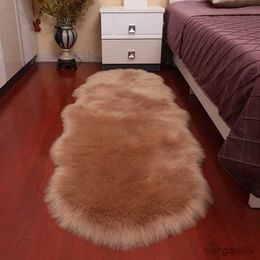 Tapis En Peluche Doux En Peau De Mouton Chambre Tapis Imitation Laine Pad Cheveux Longs Tapis De Chevet Canapé Coussin Blanc Tapis Rouge Salon Tapis R230725