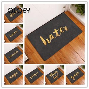 Carpets Pure Black Gold Printed Floor Mat 40 cm Salle de bain en flanelle de la salle de bain sans glissement.