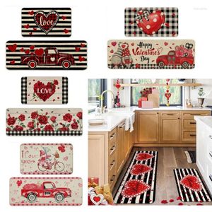 Carpets Red Love Saint Valentin Cuisine Tapis salon Salon Long Asie de couchage Chapeau de salle de bain Coupchage de salle de bain Porte-linge lavable