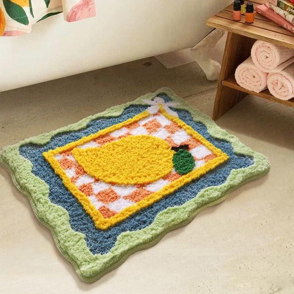 Alfombras Tufted Fruit Baño Mat Soft Fluffy Grids Alfombra Dormitorio Dormitorio Alfombra Puerta Piso Antideslizante Pad Estético Hogar Decoración cálida