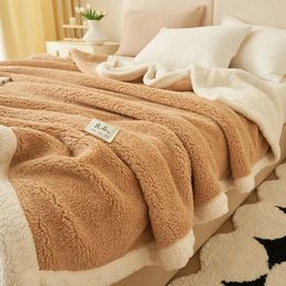 Tapis d'hiver en peluche couverture chaude polaire de corail épaissir lit canapé couvertures simple double chambre moelleuse couette de couchage 231121