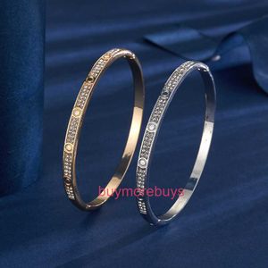 Carrtre Designer schroef armband mode luxe sieraden originele trendy 18k gouden diamant voor dames mannen nagelarmbanden zilveren sieraden armband r40e