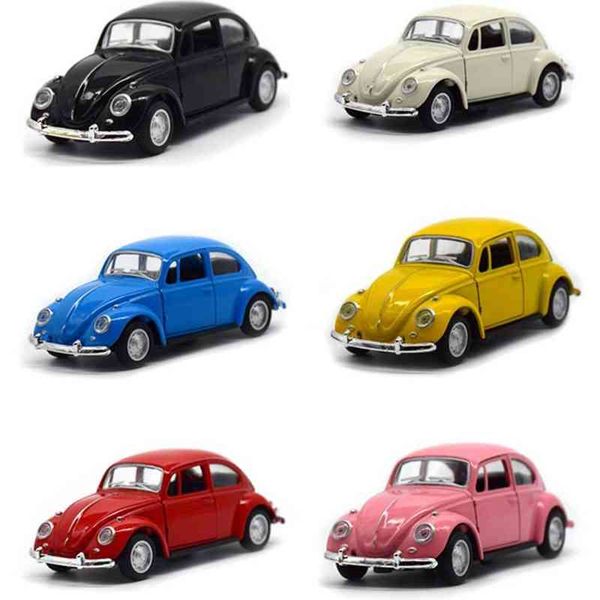 Cars 2022 Nouvelle arrivée Rétro Vintage Beetle Diecast Pull Back Modèle de voiture Jouet pour enfants Cadeau Décor Figurines mignonnes Miniatures 0915