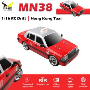 Voitures Nouvelles MN38 1/16 Taxi Modèle RC Car 2.4g Remote Control LED Drift Car RTR CADE DE TOT ELECTRIC TOT pour garçon